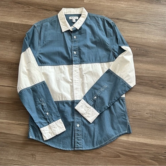 The RAIL Blue White Color Block Button Up Shirt Men Size Medium - Picture 1 of 7